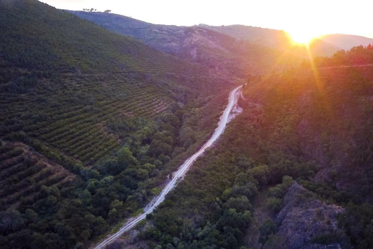 ホテルCastelo Do Mau Vizinho Orjais エクステリア 写真